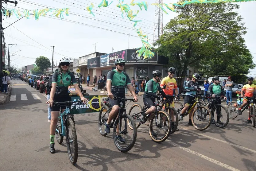  O evento aconteceu na Avenida Paraná na manhã de quinta-feira (7). 