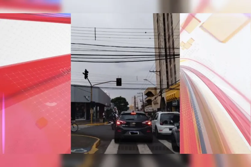  Semáforos do centro estão apagados em trecho da Avenida Curitiba 