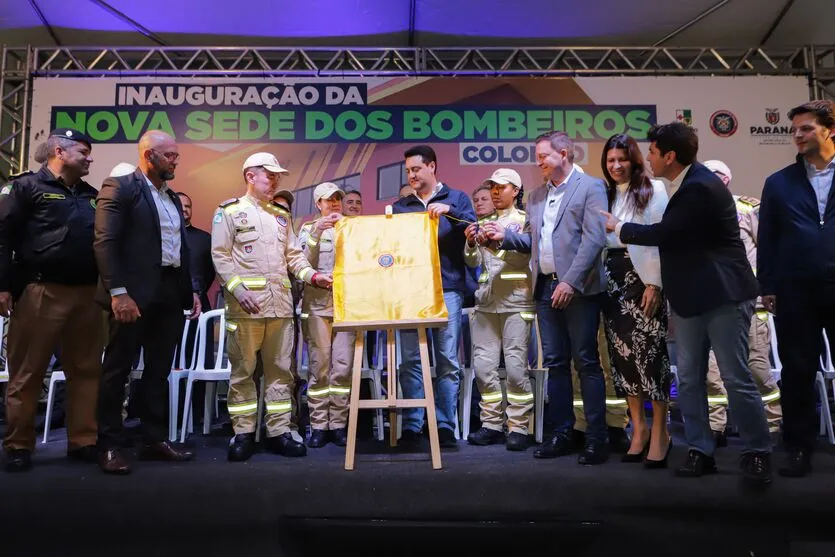  Colombo, 19 de outubro de 2023 - O governador Carlos Massa Ratinho Jr, inaugura Nova Sede dos Bombeiros em Colombo. 