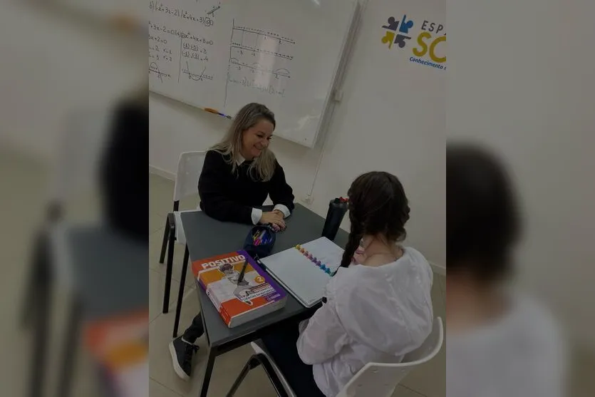  Professora Márcia Leciuk idealizou curso preparatório para o Enem e vestibulares 