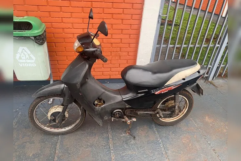 Rocam prende rapaz de 21 anos e apreende moto adulterada em Apucarana