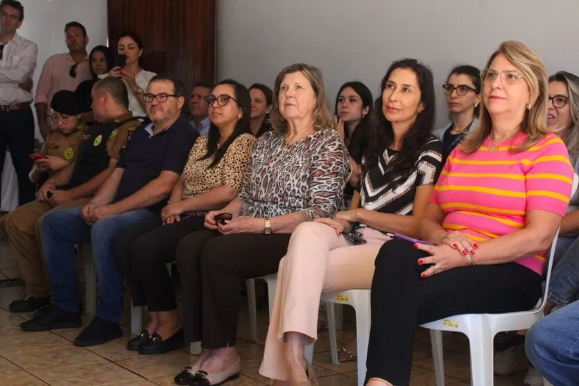 Campanha pelo fim da violência contra mulheres encerra em Arapongas