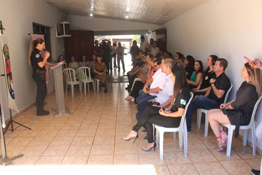 Campanha pelo fim da violência contra mulheres encerra em Arapongas