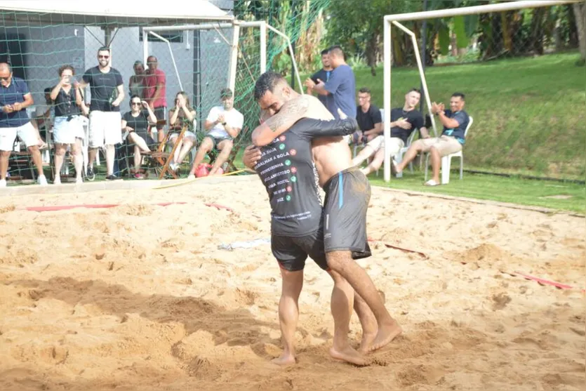  Matheus Guerreiro e Angelo Danilo após vitória 