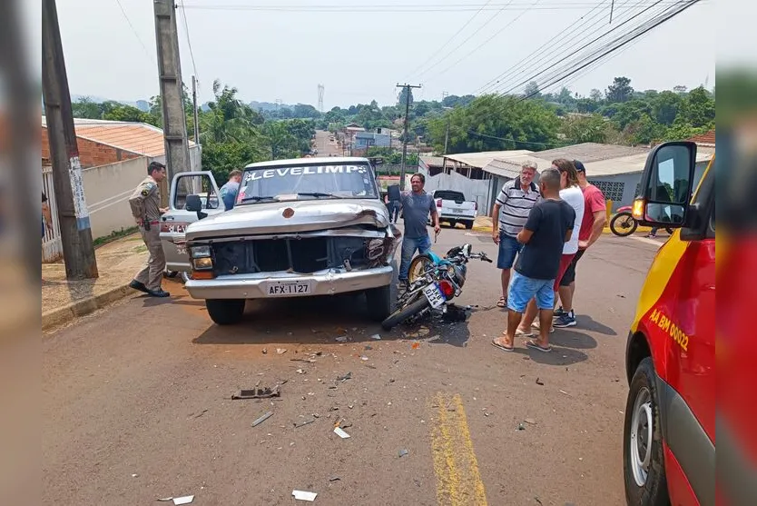 Motociclista fica ferido após acidente com caminhonete em Apucarana
