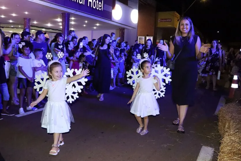  Natal de Luz e Esperança ilumina Ivaiporã na Semana Natalina Cultural 