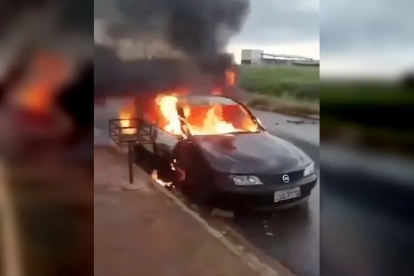  O carro do genro foi destruído após a polêmica vir à tona 