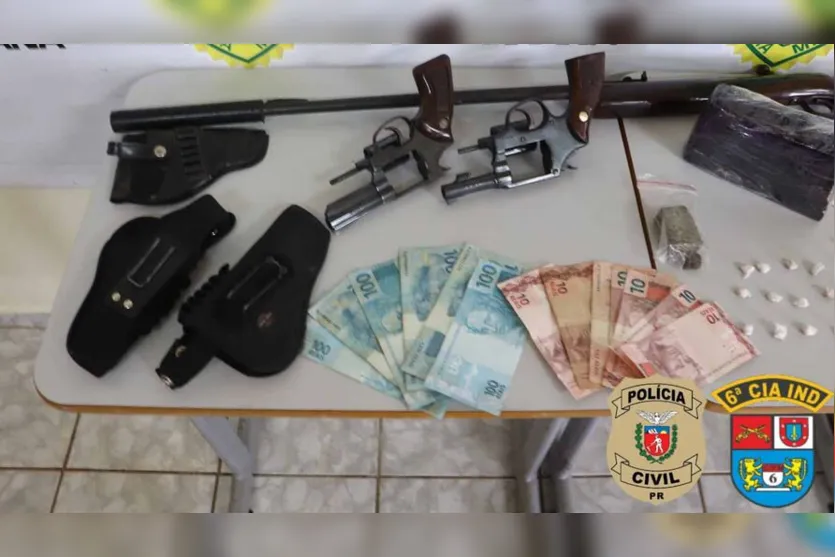  Polícia Militar e Civil apreendem drogas, armas e dinheiro em Ivaiporã 