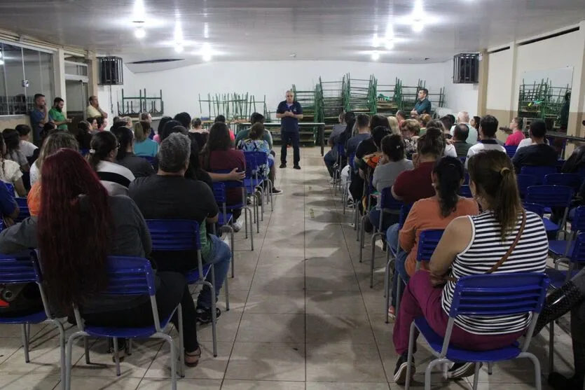Reuniões mostram ensino cívico-militar em dois colégios de Arapongas