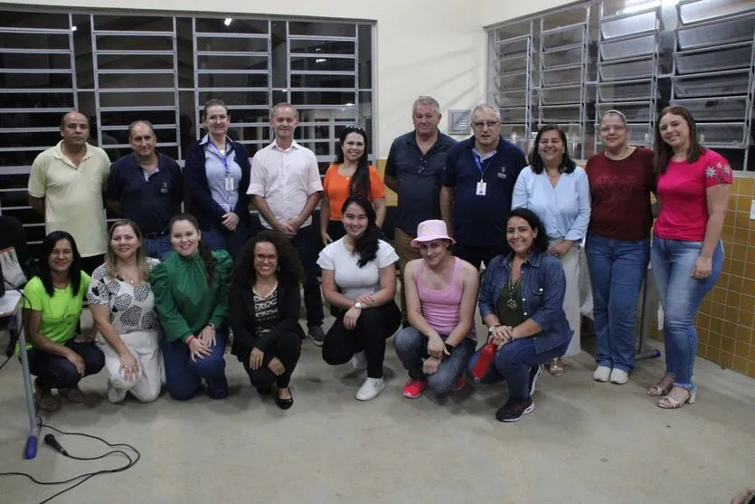 Reuniões mostram ensino cívico-militar em dois colégios de Arapongas