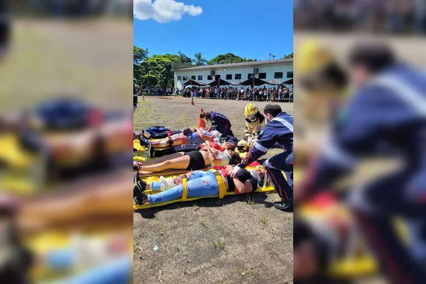 Simulação de acidente com múltiplas vítimas chama atenção em Apucarana