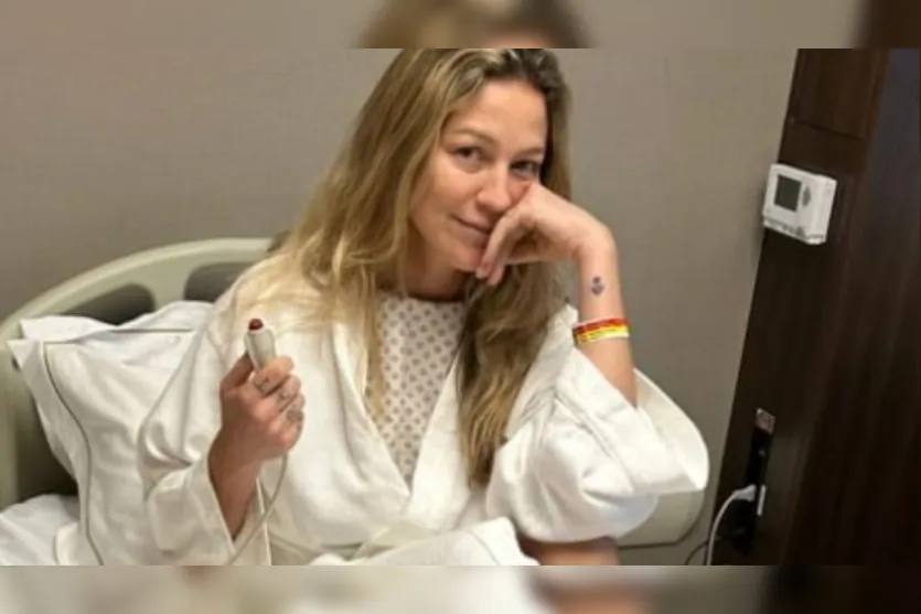  Luana surgiu no hospital momentos antes da cirurgia para conversar com os seguidores 