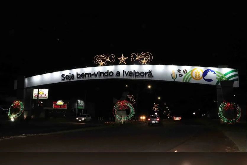  Portal da Av. Ladislao Gil Fernandez em Ivaiporã ganha novo visual 