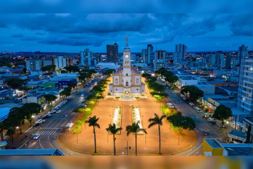 Praça Rui Barbosa e entorno estão com nova iluminação; veja fotos