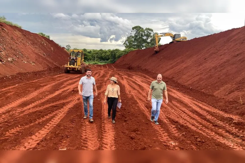  Projeto da vala apresenta dimensões significativas tendo 90m x 22 m 