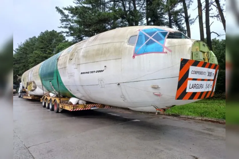  A aeronave seria levada para Santa Catarina 