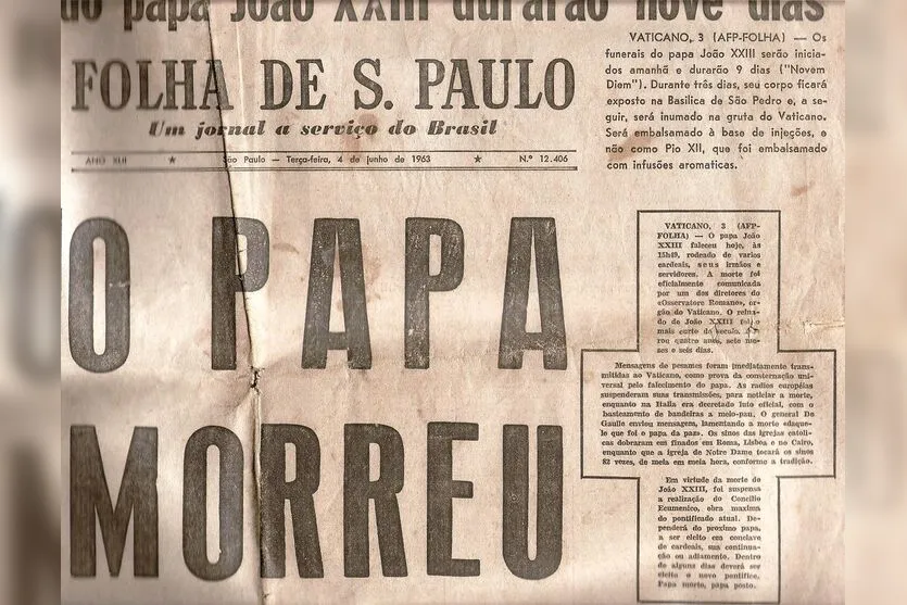  A polícia proibiu a apresentação em respeito à morte do papa. 