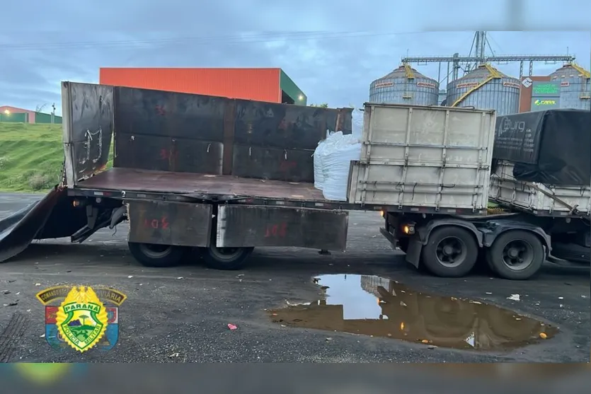  Carreta estava acoplada com dois semirreboques 