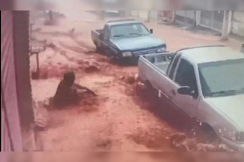  Choveu 63 milímetros em apenas 25 minutos, segundo a Defesa Civil 