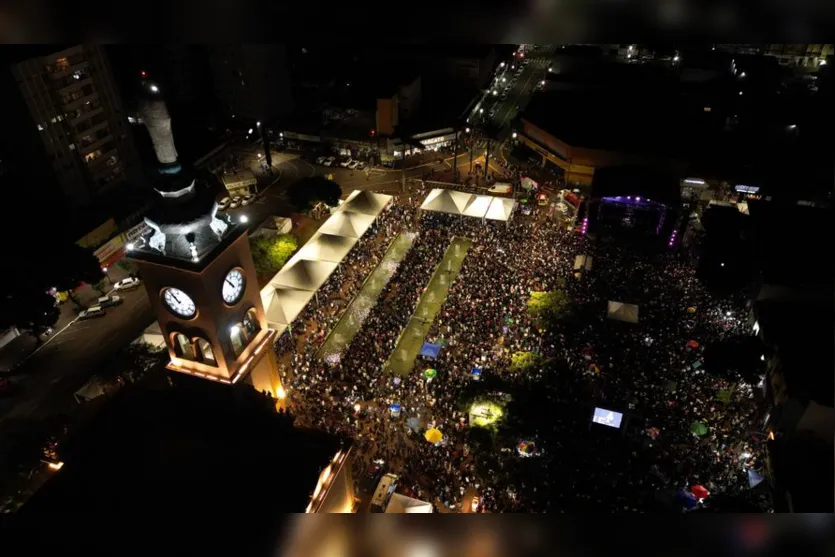  Fotógrafo Jair Ferreira registrou grande público na festa de Apucarana 