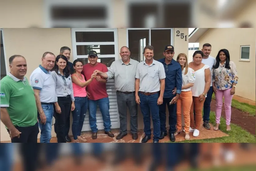 Novo Itacolomi entrega 49 casas e inaugura Unidade Básica de Saúde