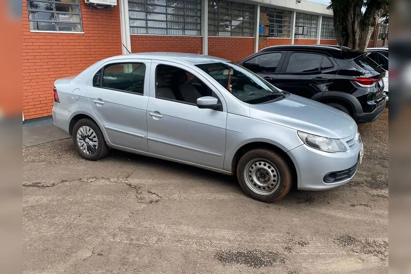  O Volkswagen Voyage foi apreendido pelas autoridades 