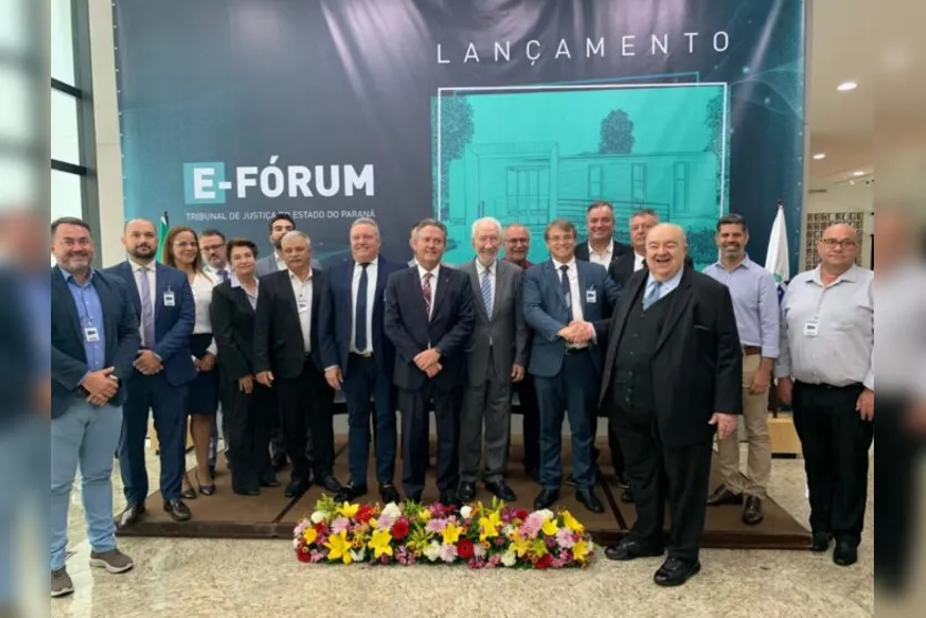 Prefeito Toledo participa do lançamento do projeto E-Fórum no TJPR