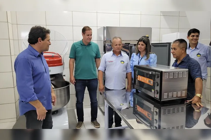 Prefeitura de Apucarana inaugura cozinha-escola no Centro da Juventude