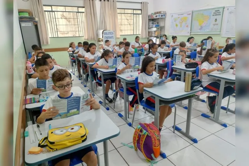 Prevenção à dengue mobiliza professores e alunos de Apucarana; veja