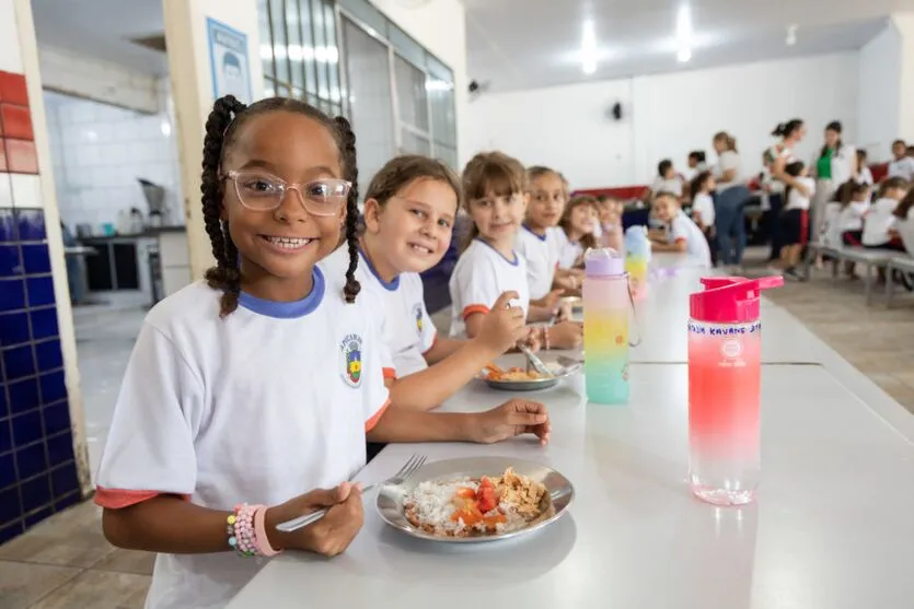 Rede Municipal recebe 12,6 mil alunos para o início das aulas; veja