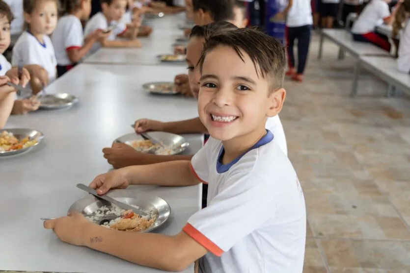 Rede Municipal recebe 12,6 mil alunos para o início das aulas; veja