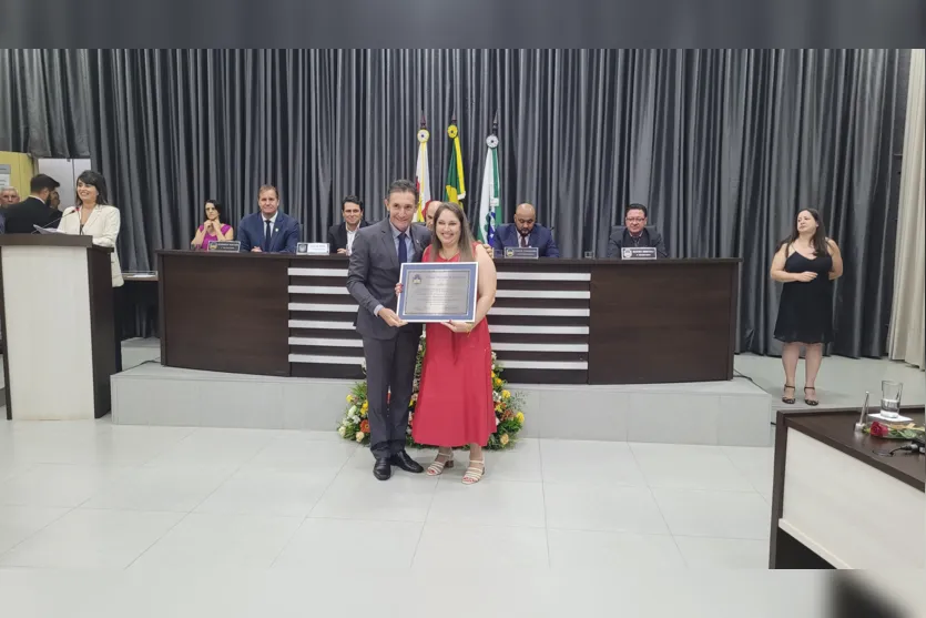 Câmara de Apucarana homenageia mulheres com prêmio de destaque; veja