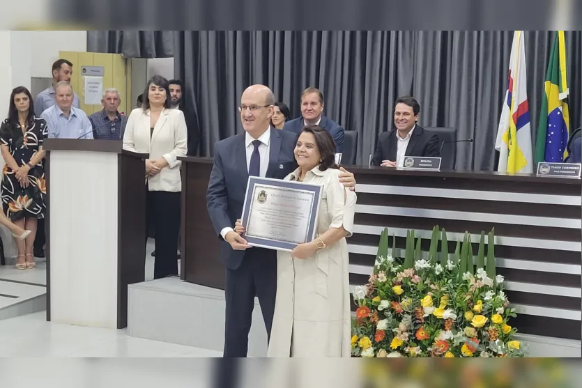 Câmara de Apucarana homenageia mulheres com prêmio de destaque; veja