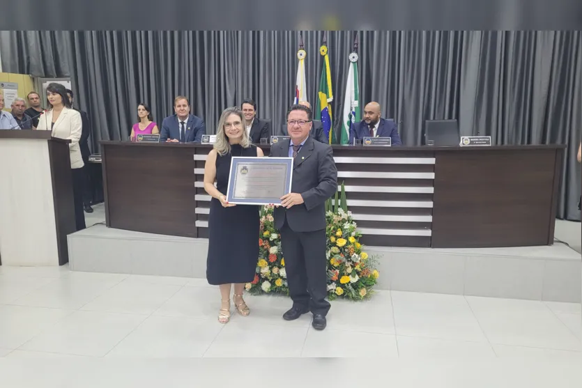 Câmara de Apucarana homenageia mulheres com prêmio de destaque; veja