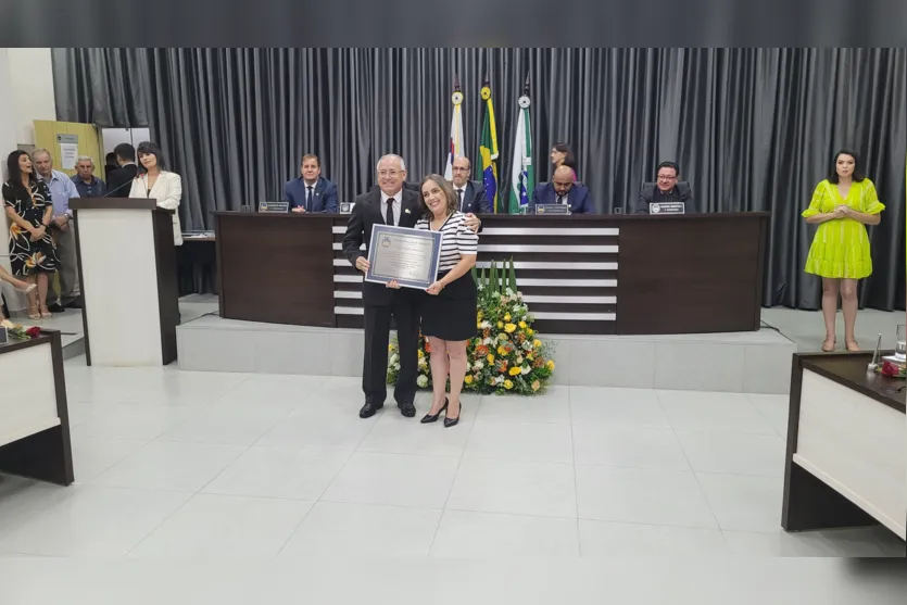 Câmara de Apucarana homenageia mulheres com prêmio de destaque; veja