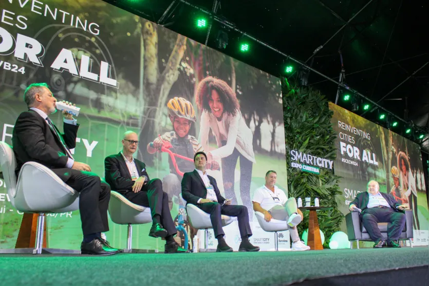 Governador destaca protagonismo inovador do Paraná no Smart City 2024