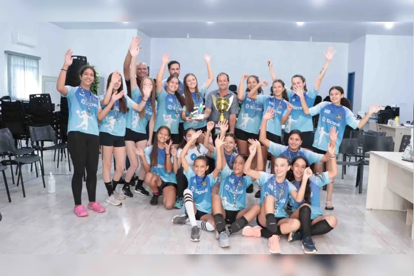  Handebol de Jardim Alegre conquista vice-campeonato na Copa Paraná 