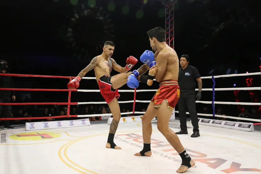 Paranaenses são destaque no principal torneio de kickboxing do país