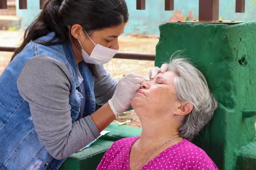 Prefeitura de Cambira realiza 'Manhã das Mulheres' no calçadão