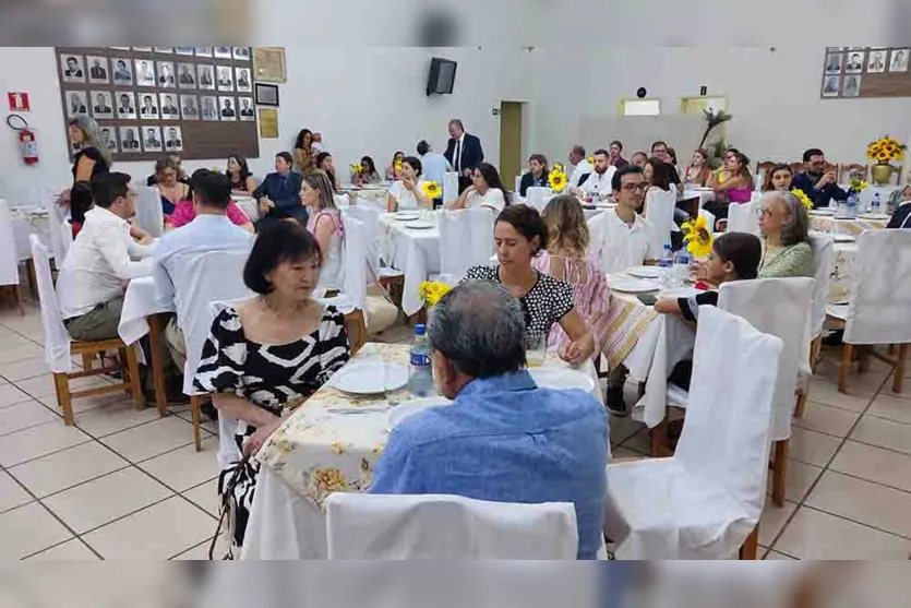  Rotary Club Ivaiporã Integração empossa cinco novos membros 