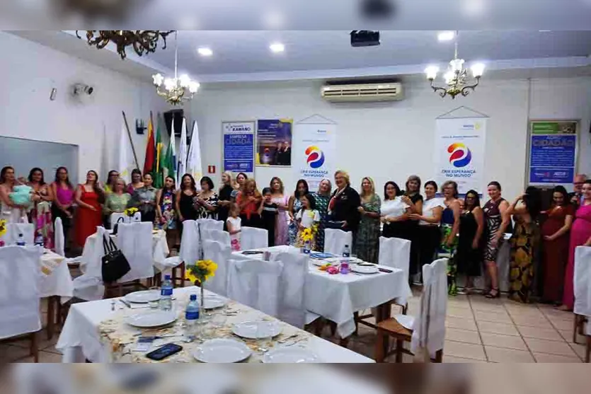 Rotary Club Ivaiporã Integração empossa cinco novos membros