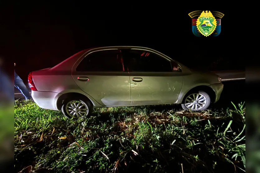  Carro estava com pendências administrativas 