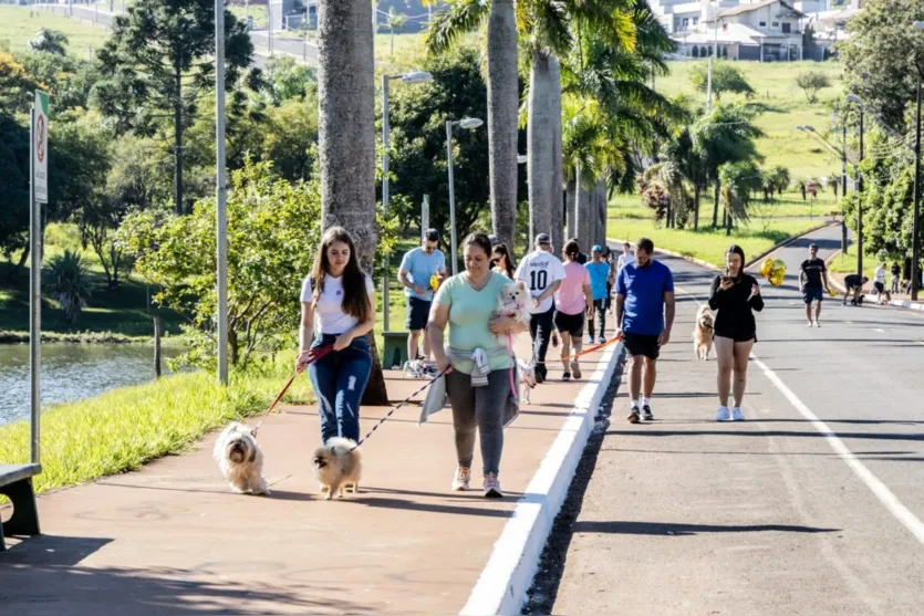 'Domingo no Parque' reúne mais de 400 participantes no Lago Jaboti