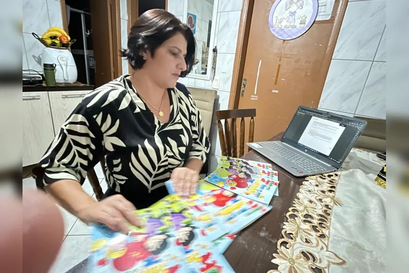  Professora lança livro sobre autismo voltado ao público infantil 