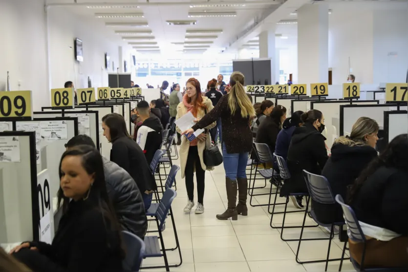 Agências do Trabalhador do Paraná tem 18,8 mil vagas disponíveis