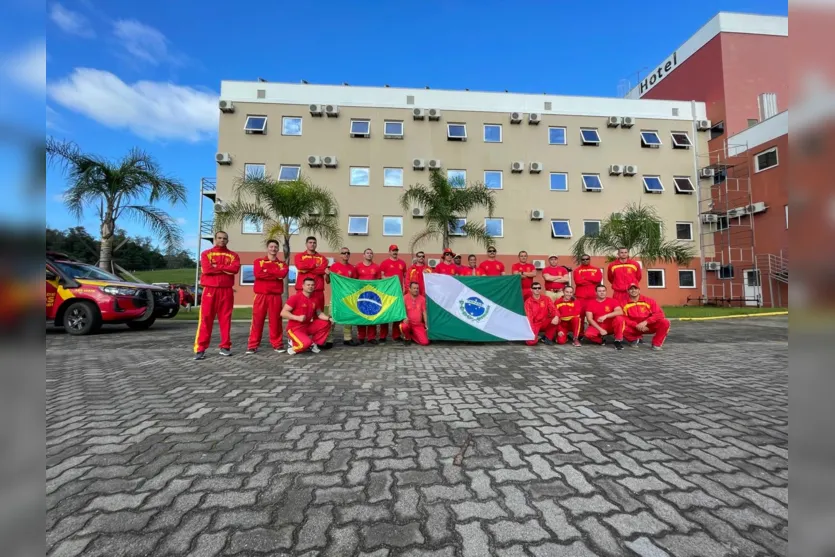 Bombeiros de Apucarana descrevem cenário de caos durante resgate no RS