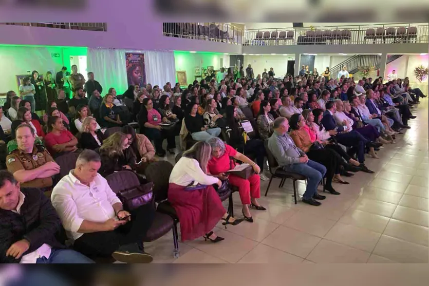  Caravana Paraná Unido pelas Mulheres chega em Ivaiporã para fortalecer rede de proteção à mulher 