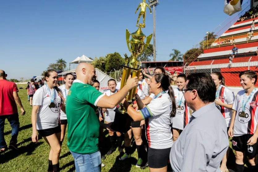  Equipe Ipicks, na categoria feminina, foram às campeãs nessa quarta-feira (1º) 