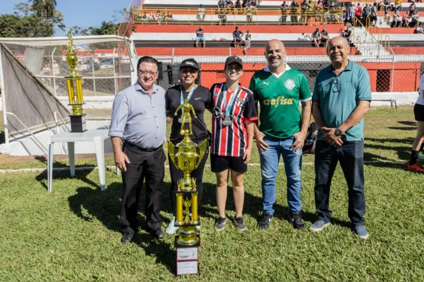  Foram 32 times, 29 no masculino e três no feminino 