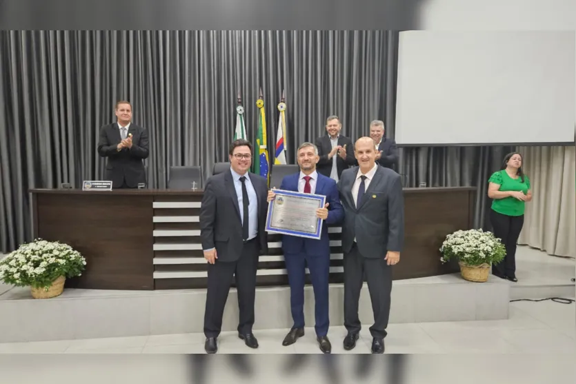  Leugi e Molina com o homenageado 